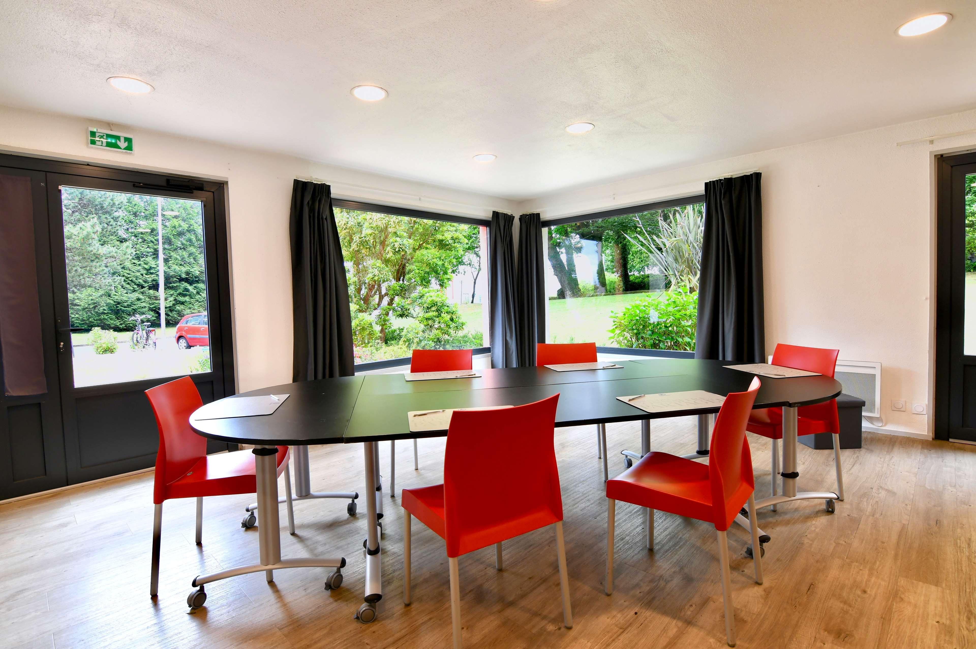 Kyriad Lannion-perros-guirec 3* Lannion
