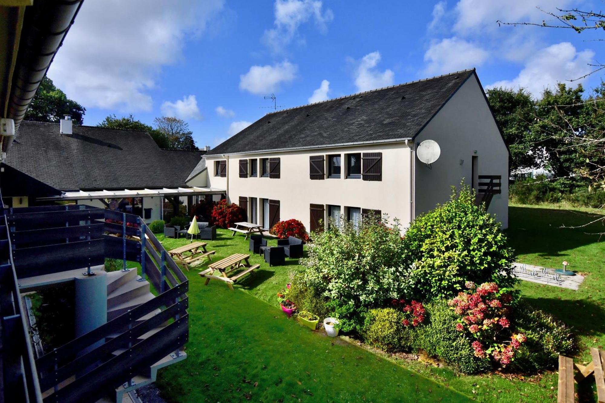 Hotel Kyriad Lannion-perros-guirec 3*